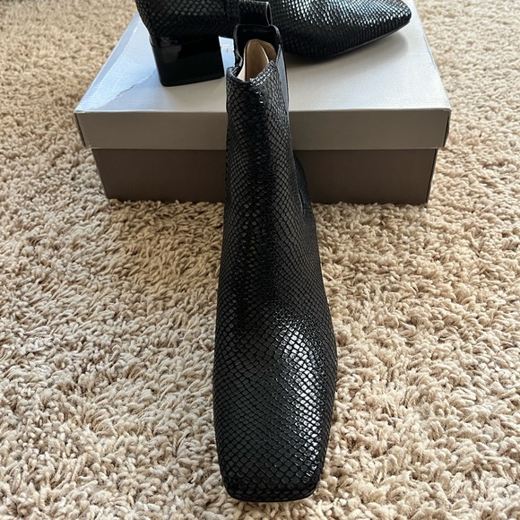 BRAND NEW IN BOX Franco Sarto Boots -size 9 - Picture 3 of 7